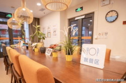 赤峰修房頂電話多少號啊多少錢