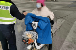 赤峰報(bào)廢車輛電話多少號(hào)