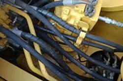 赤峰賣挖機(jī)配件電話號(hào)碼是多少