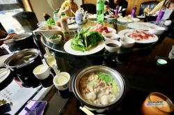 赤峰進(jìn)家門農(nóng)家菜電話是多少