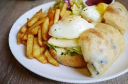 赤峰派森美食店電話地址查詢