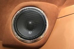 赤峰塞納改裝店地址電話號(hào)碼