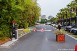 赤峰海天明月物業(yè)電話地址查詢