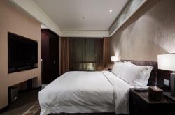 赤峰鑫泰酒店電話多少號(hào)