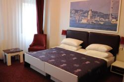 赤峰復(fù)式樓酒店電話多少號