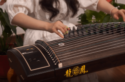 赤峰龍鳳古箏專賣店電話號(hào)碼