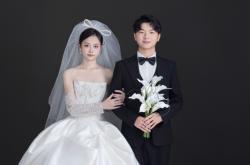 赤峰愛(ài)伊拉婚紗攝影電話地址