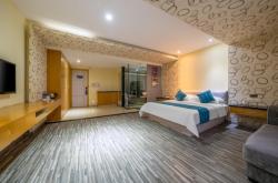 赤峰解放路酒店地址電話號(hào)碼