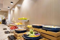 赤峰學(xué)院北門(mén)大廳電話號(hào)碼是多少