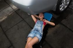 赤峰美女修車店電話多少號