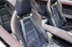 赤峰敞篷網(wǎng)紅車出租電話號碼