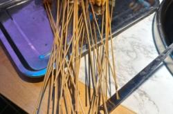 赤峰哪有麻辣串串店啊電話號碼