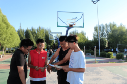 赤峰公園籃球館電話號(hào)碼多少