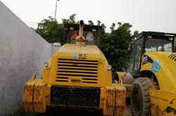 赤峰沖孔壓路機(jī)租賃電話號(hào)碼