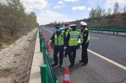 丹錫高速赤峰段服務(wù)電話號碼