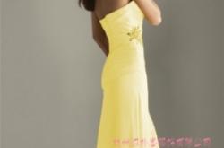 赤峰批發(fā)禮服電話(huà)號(hào)碼查詢(xún)地址