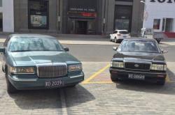 赤峰報(bào)喜鳥晶晶店電話多少