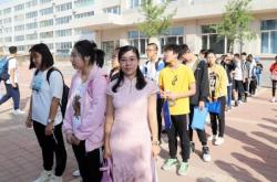 赤峰弘亞中學(xué)招聘電話是多少號