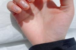 赤峰鑫昊美容美甲電話地址查詢