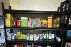 赤峰藥房貨架廠家電話號(hào)碼