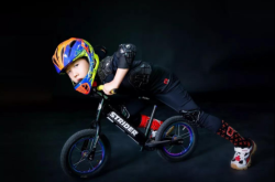 赤峰平衡車實體店電話號碼