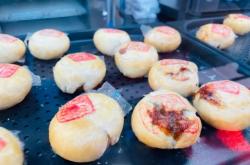 赤峰維多利月餅店電話地址查詢