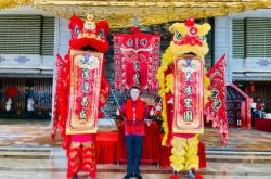 赤峰市獅子府老板電話(huà)地址是多少