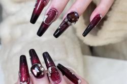 赤峰艾妮美甲電話號碼查詢