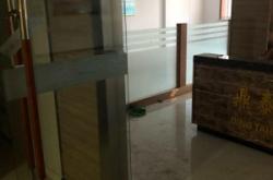 赤峰永業(yè)理發(fā)店地址電話(huà)號(hào)碼