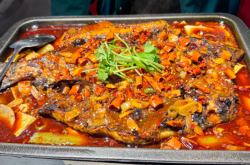 蜀江烤魚赤峰店電話多少號