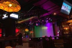 赤峰龍騰國際酒吧電話多少號