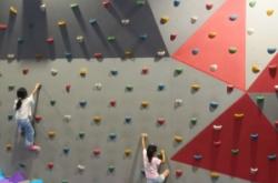 赤峰蹦蹦床之家電話多少號(hào)