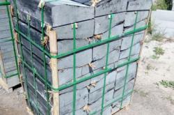 赤峰水泥路沿石批發(fā)電話號碼