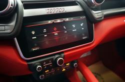 赤峰超跑銷售中心電話是多少號