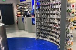 赤峰地下商場潮牌店電話號碼