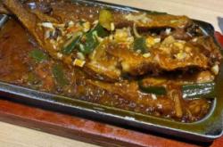 赤峰萬悅燒烤電話號碼多少