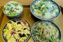 赤峰自選快餐電話多少錢啊