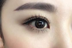 赤峰吳球球化妝師電話號碼