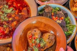 赤峰川香小酒館地址電話號碼