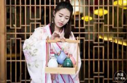 赤峰古風(fēng)寫真館電話號碼查詢