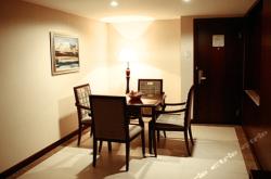 赤峰金棲酒店?yáng)|廣場(chǎng)店電話號(hào)碼