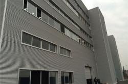 赤峰白色奔馳4s店電話號碼