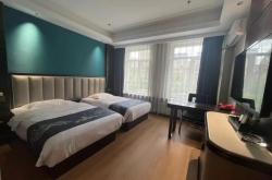 赤峰山腳下酒店電話地址查詢