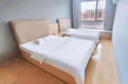 赤峰紅山區(qū)赤鐵賓館電話號碼