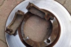 赤峰樂馳配件電話多少啊