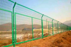 赤峰市政護(hù)欄施工隊(duì)電話號(hào)碼