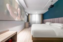 赤峰市解放街酒店電話號(hào)碼