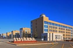 赤峰弘亞中學(xué)招聘電話號(hào)碼是多少