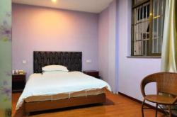 赤峰市金達(dá)金店老總電話號碼