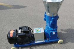 赤峰牛羊顆粒機(jī)廠家電話號(hào)碼